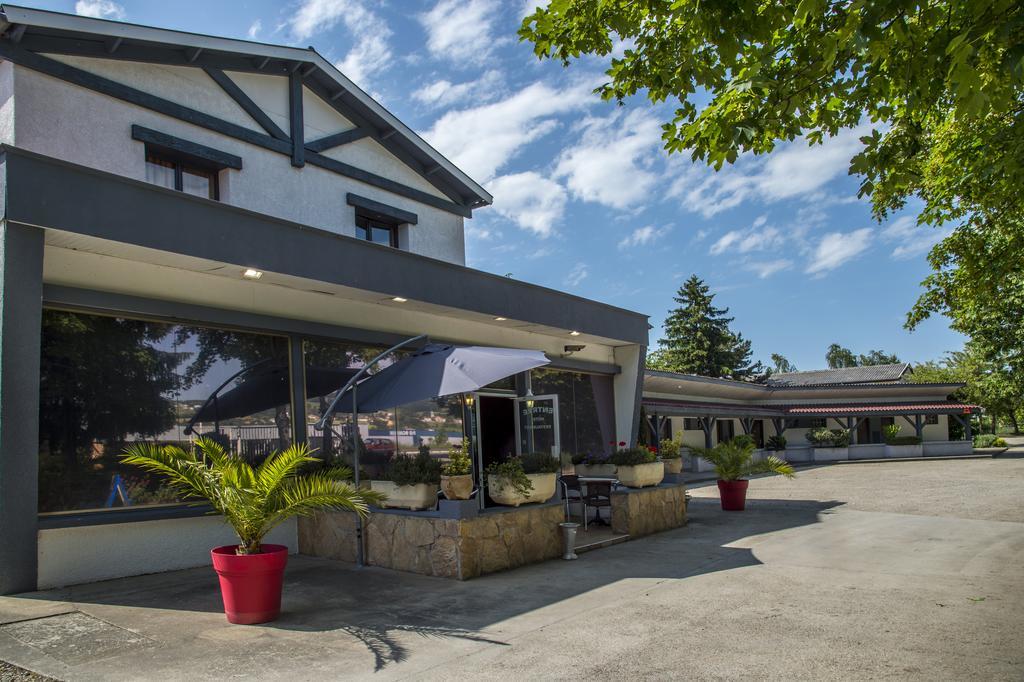 瑞莱斯500维也纳酒店 舍纳斯昂博朗 外观 照片